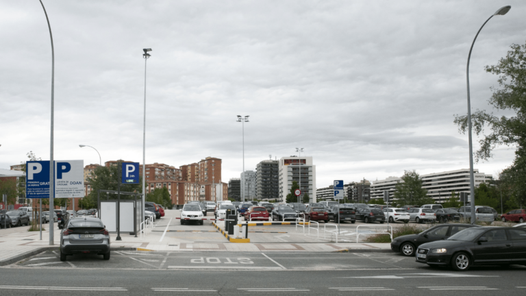 pamplona plazas estacionamientos disuasorios