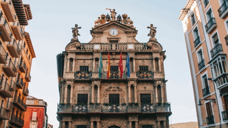 visitas guiadas ayuntamiento pamplona
