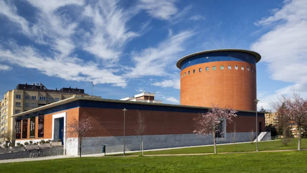 El Planetario de Pamplona inicia su reconstrucción tras su incendio