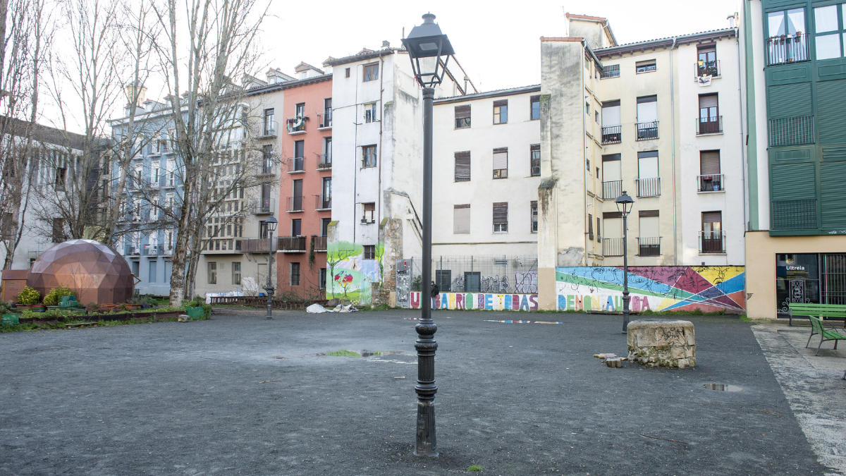 La plaza de Santa Ana podría ocultar una antigua necrópolis y vestigios industriales del XIX