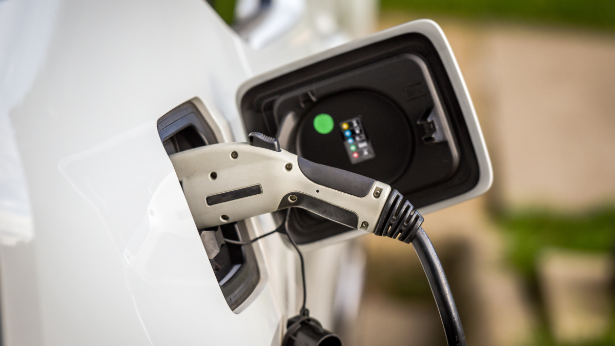 Se mantiene la exención del pago de la zona azul para los coches eléctricos en 2026 en Pamplona