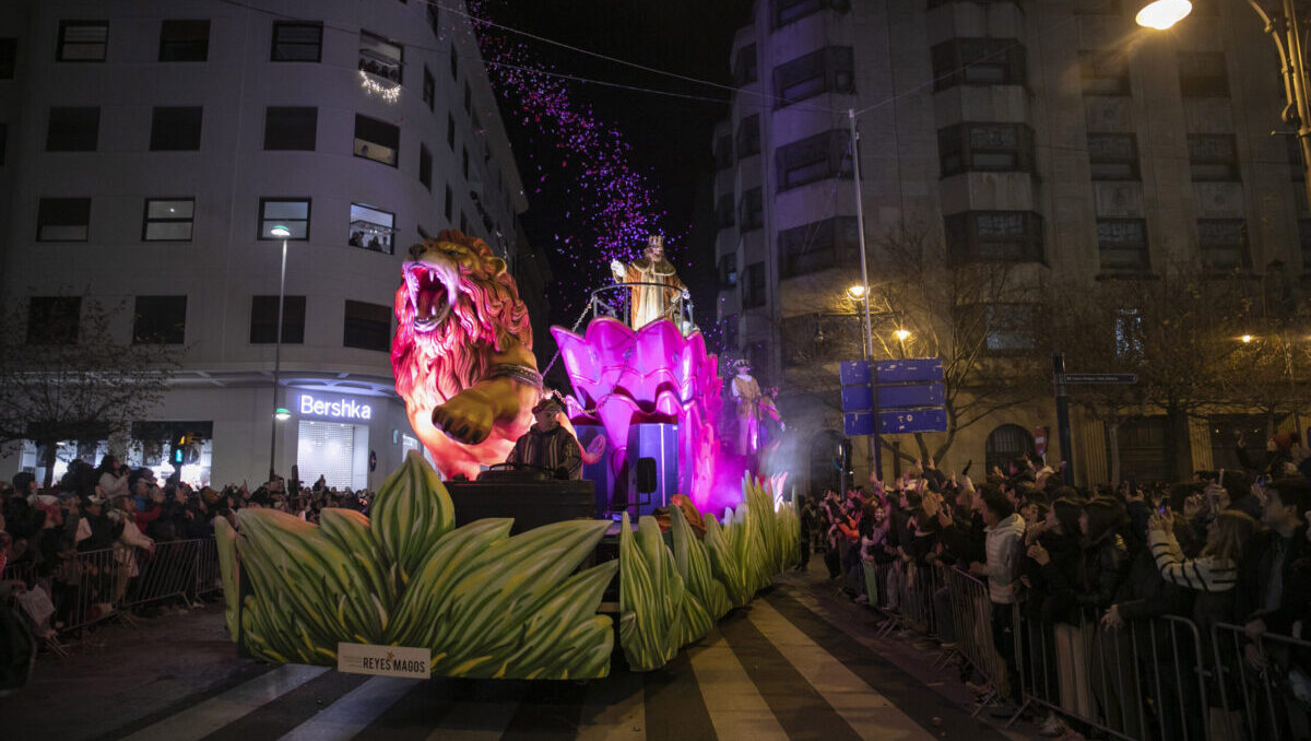 Llegada de los Reyes Magos a Pamplona: recorrido, cortes y alteraciones