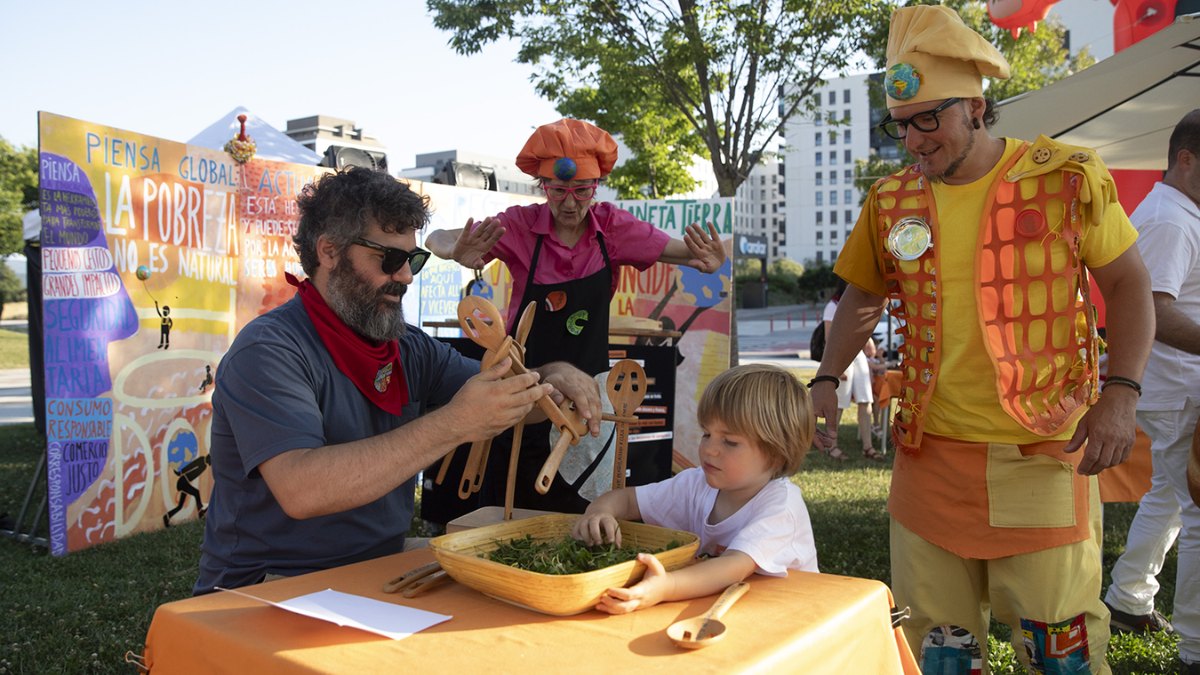 Los Sanfermines llegan a los barrios de Pamplona con música y actividades infantiles